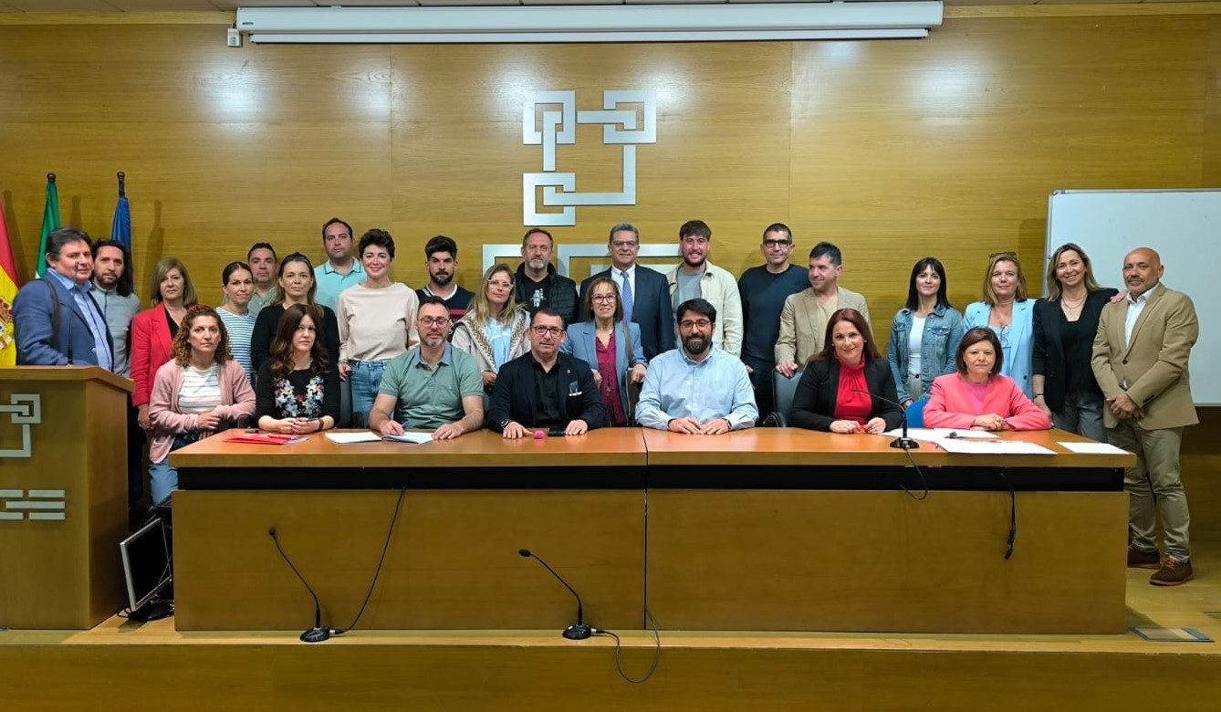 CCOO Y UGT Firman El Convenio De Comercio De La Provincia De Granada