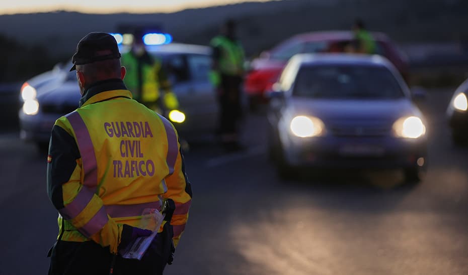 Muere un joven de 19 años tras salirse su vehículo de la carretera en Alhaurín el Grande