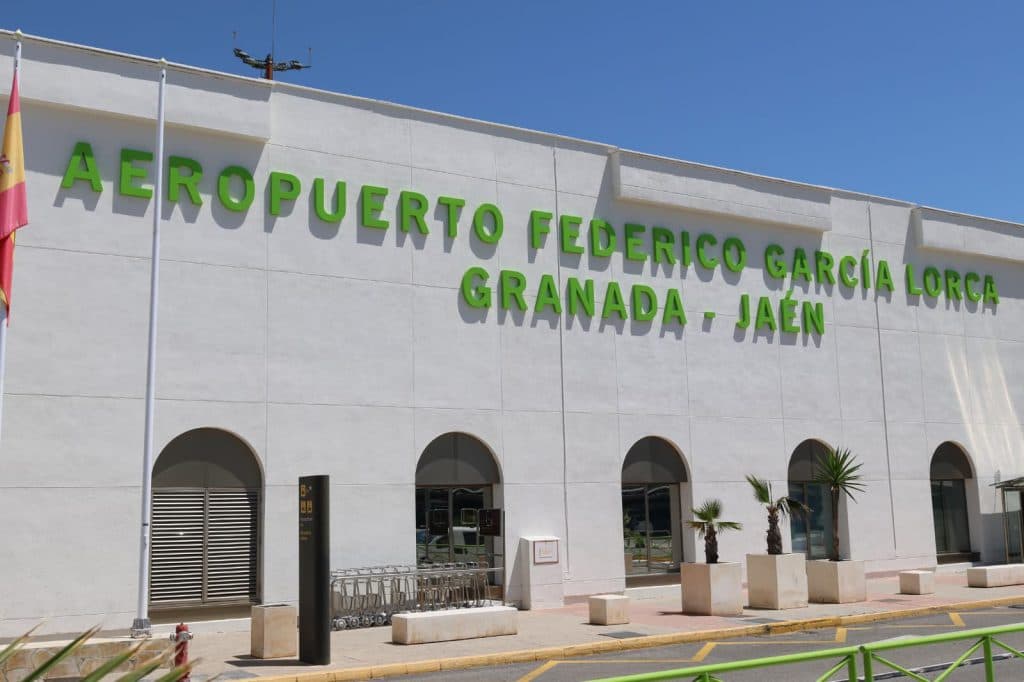Aena adjudica por 19,5 millones la renovación de la pista del Aeropuerto Federico García Lorca Granada-Jaén