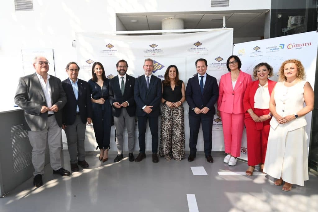 Puerto de Motril: «La Junta subraya que los clústeres permiten unir empresa, conocimiento e innovación para competir en un mercado globalizado»