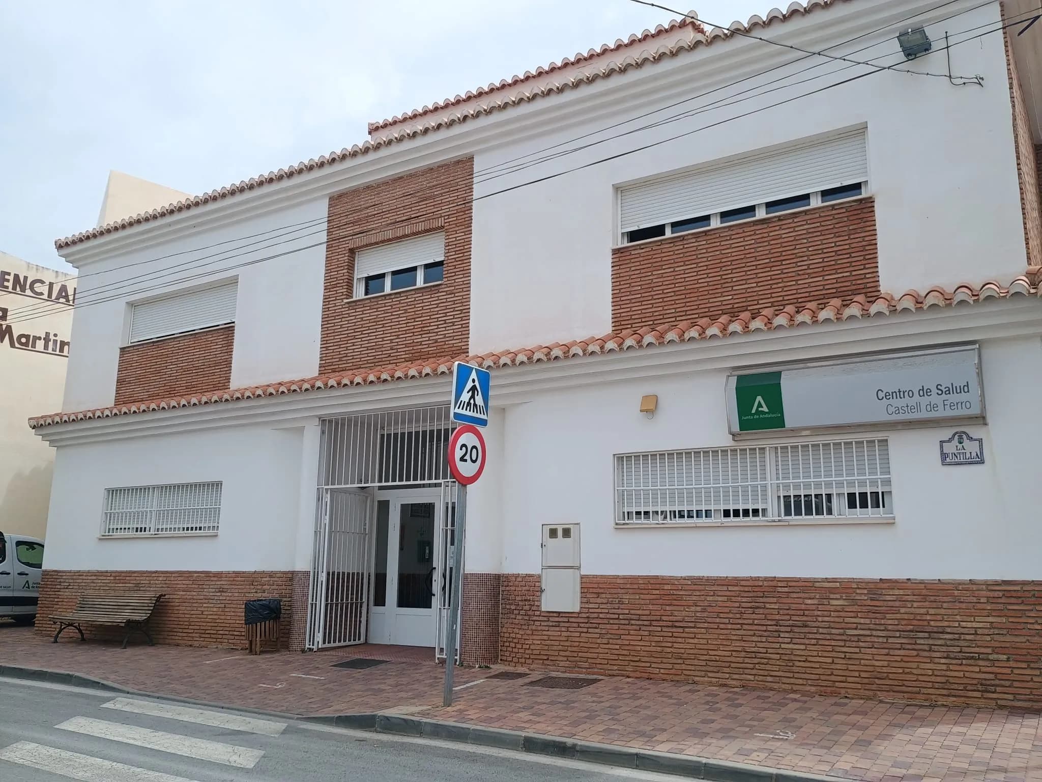 Gualchos-Castell de Ferro reclama un segundo equipo médico de refuerzo para las urgencias