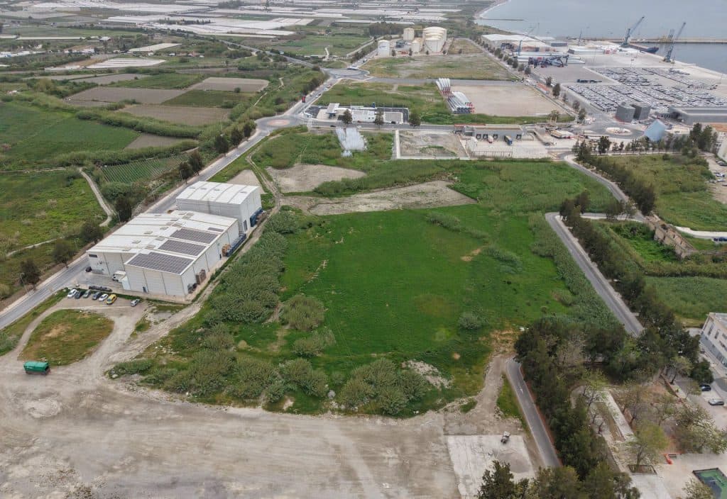 Luz verde al proyecto de generación fotovoltaica y almacenamiento de energía en el Puerto de Motril