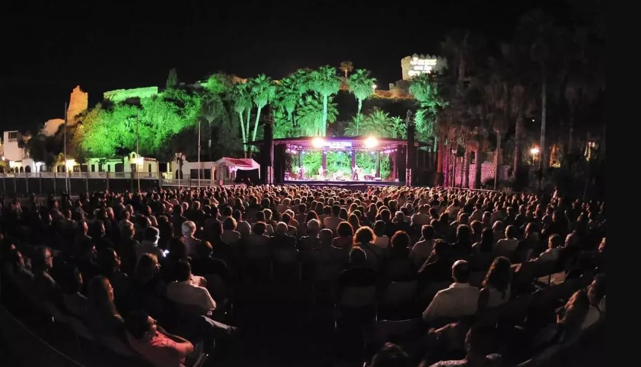 El arte del Sacromonte abre con éxito una nueva edición del Chirimoya Sound Almuñécar