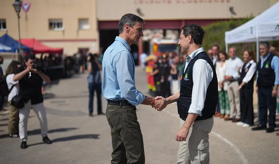 El presidente del Gobierno visita la zona del incendio de Los Gallardos (Almería)