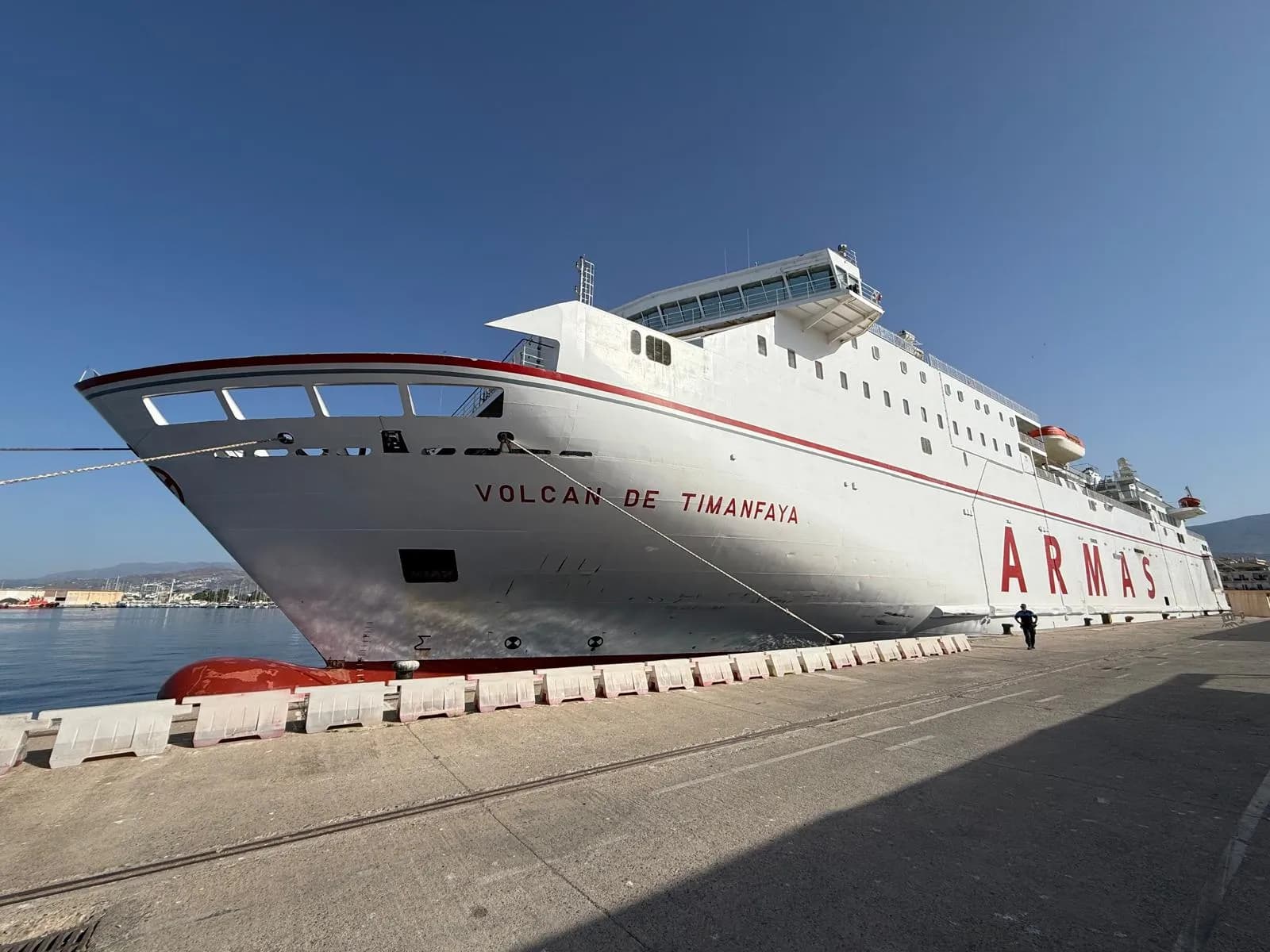 El buque Volcán de Timanfaya se incorpora a las conexiones marítimas de Motril con Alhucemas y Nador