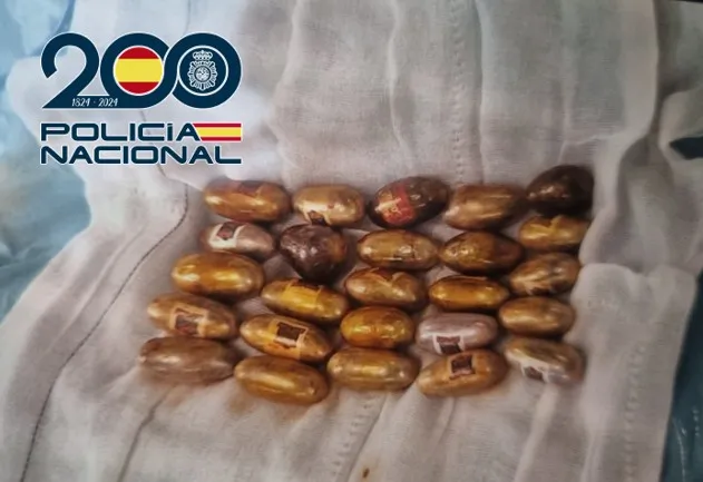 Detenido en Granada un hombre que transportaba en su estómago 25 “bellotas” de hachís