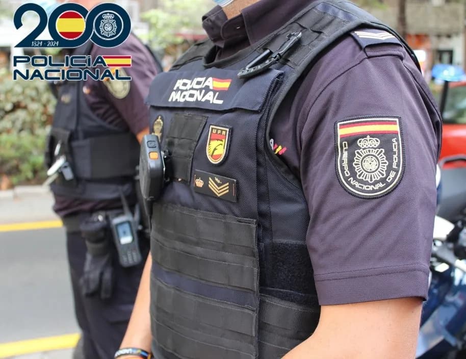 La Policía Nacional despliega un dispositivo especial de seguridad en Granada con motivo de la festividad de Halloween