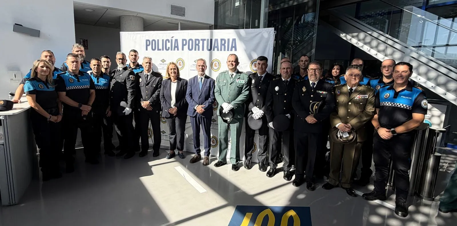 La Autoridad Portuaria de Motril celebra por primera vez el ‘Día de la Policía Portuaria’ y distingue la trayectoria profesional de sus agentes