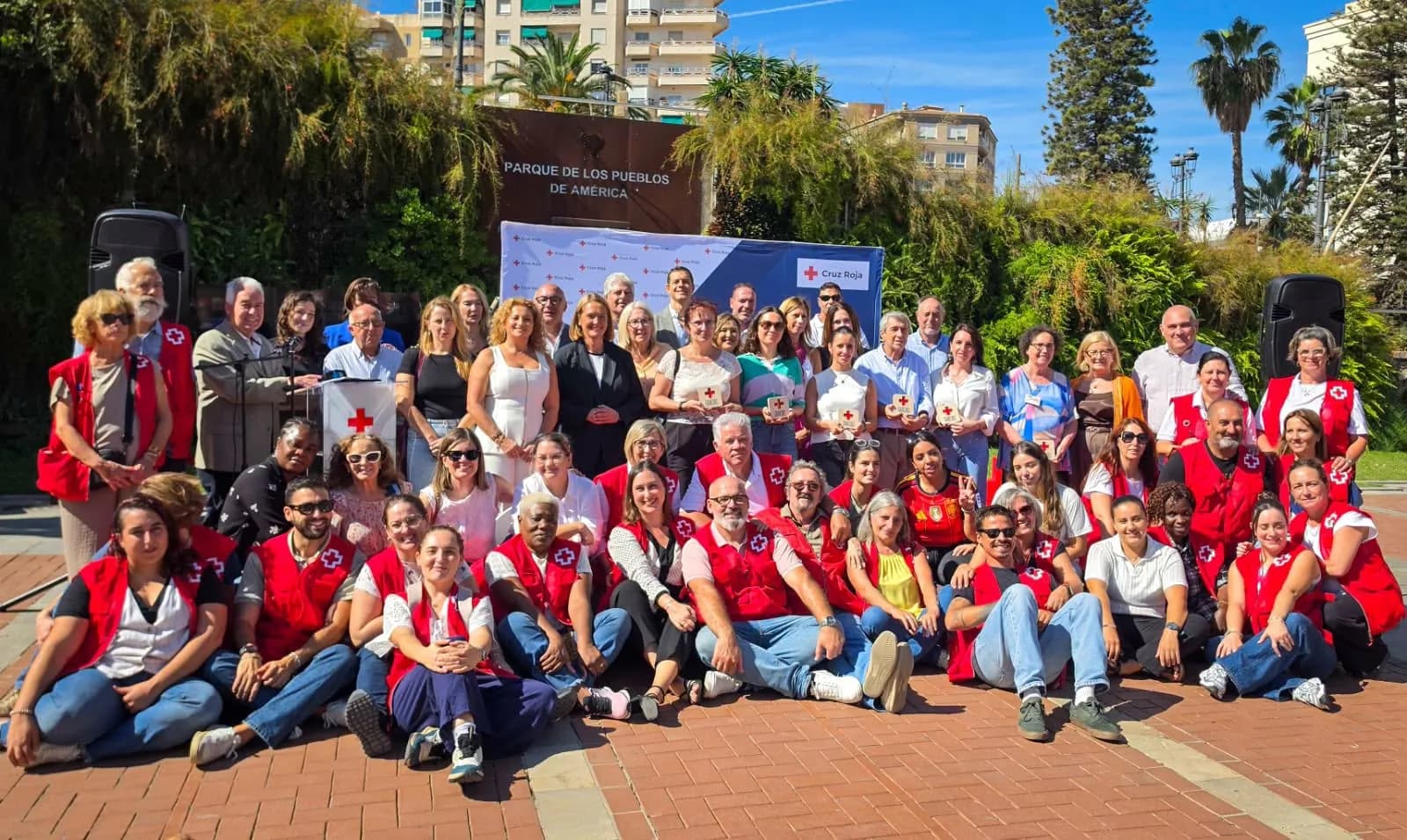 Motril celebra como cada año el Día de la Banderita de la Cruz Roja