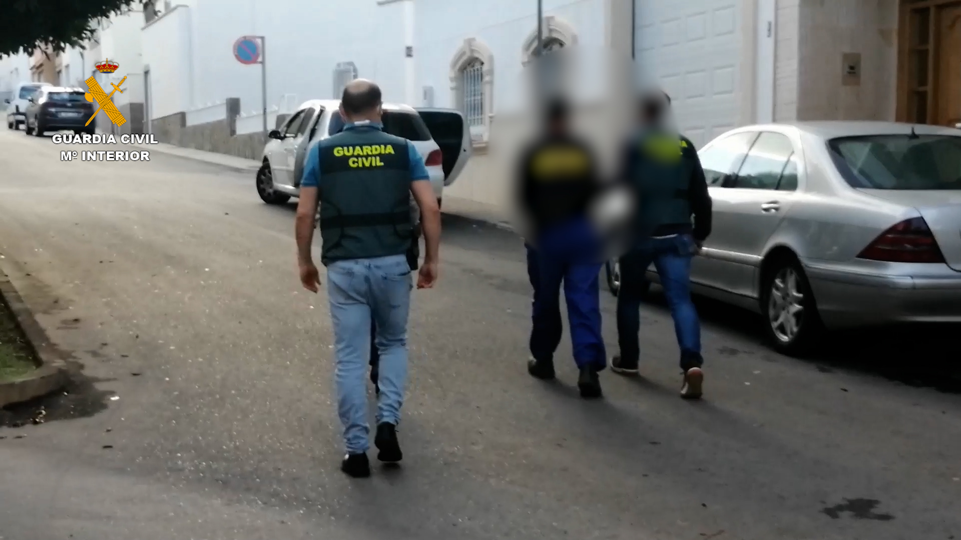 La Guardia Civil detiene a un hombre en Almería por cometer más de 40  delitos de abusos sexuales a menores - El Faro